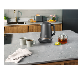 Electrolux Kettle Explore 7 E7K1-6BP With electronic control 2400 W 1.7 L Plastic 360° rotational base Black