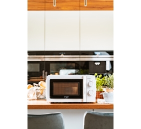 Adler | AD 6205 | Microwave Oven | Free standing | 700 W | White