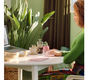Pelė belaidė ergonominė Logitech Lift, Rožinė