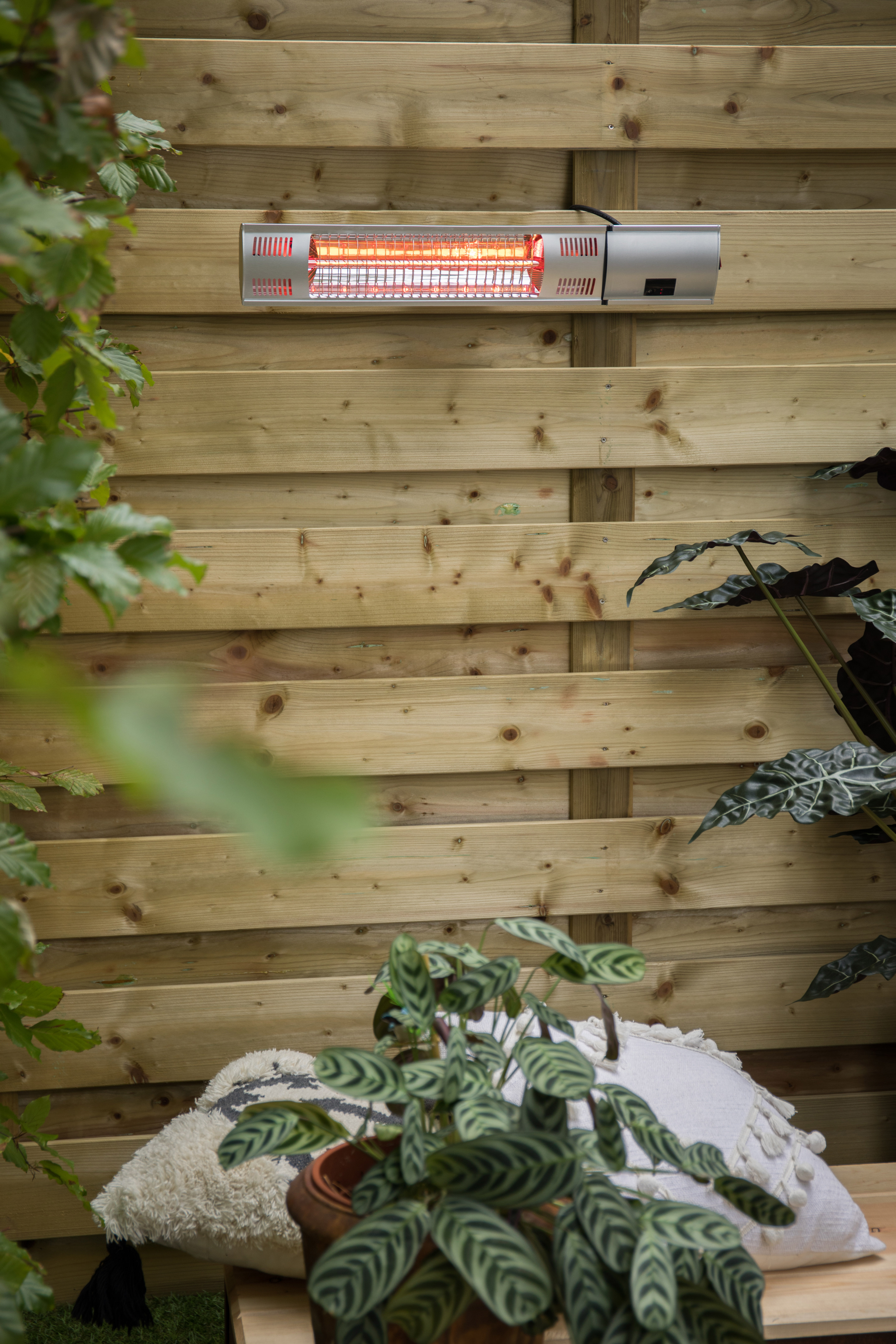 SUNRED | Heater | RD-SILVER-2000W, Ultra Wall | Infrared | 2000 W | Silver | IP54