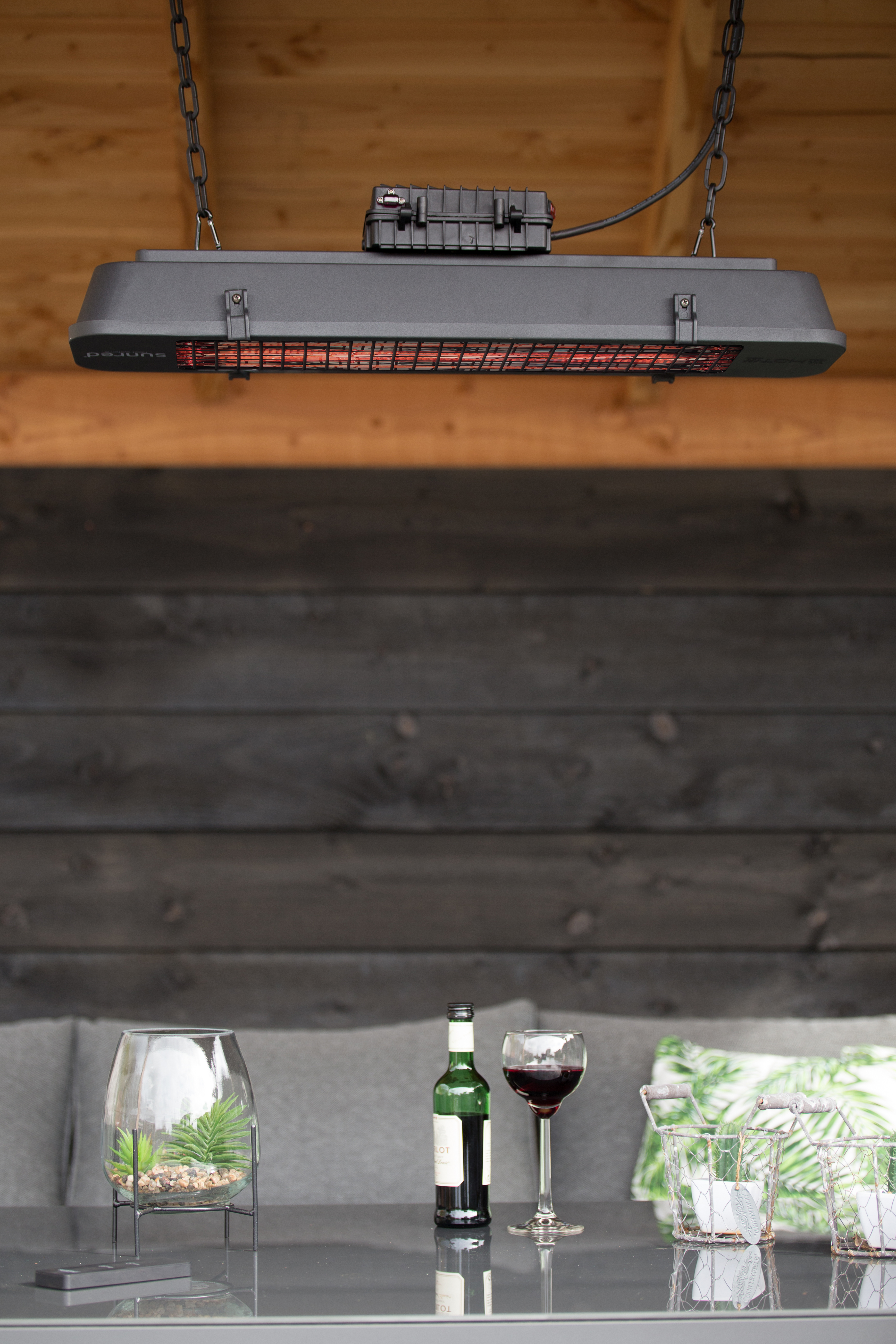 SUNRED | Heater | RD-DARK-VIN25H, Dark Vintage Hanging | Infrared | 2500 W | Black | IP44