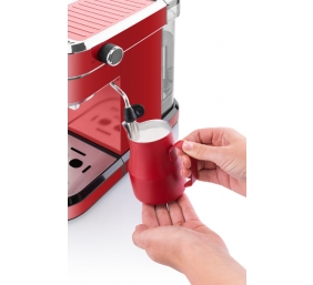 ETA | Espresso coffee maker | ETA618190030 Storio | Pump pressure 20 bar | Built-in milk frother | Semi-automatic | 1350 W | Red