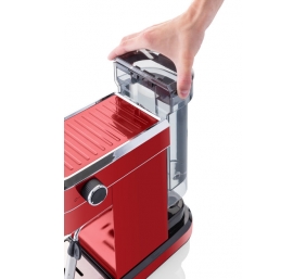 ETA | Espresso coffee maker | ETA618190030 Storio | Pump pressure 20 bar | Built-in milk frother | Semi-automatic | 1350 W | Red