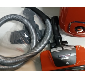 Ecost prekė po grąžinimo, Bosch BGBS4PET1 dulkių siurblys 4 L Cilindrinis dulkių siurblys Sausa 600