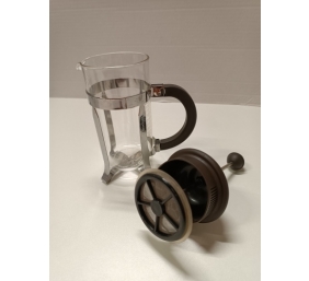 Ecost prekė po grąžinimo, Bodum Caffettiera 1913-451BTR Tritan kavos aparatas, 3 puodeliai, 0,35 l,
