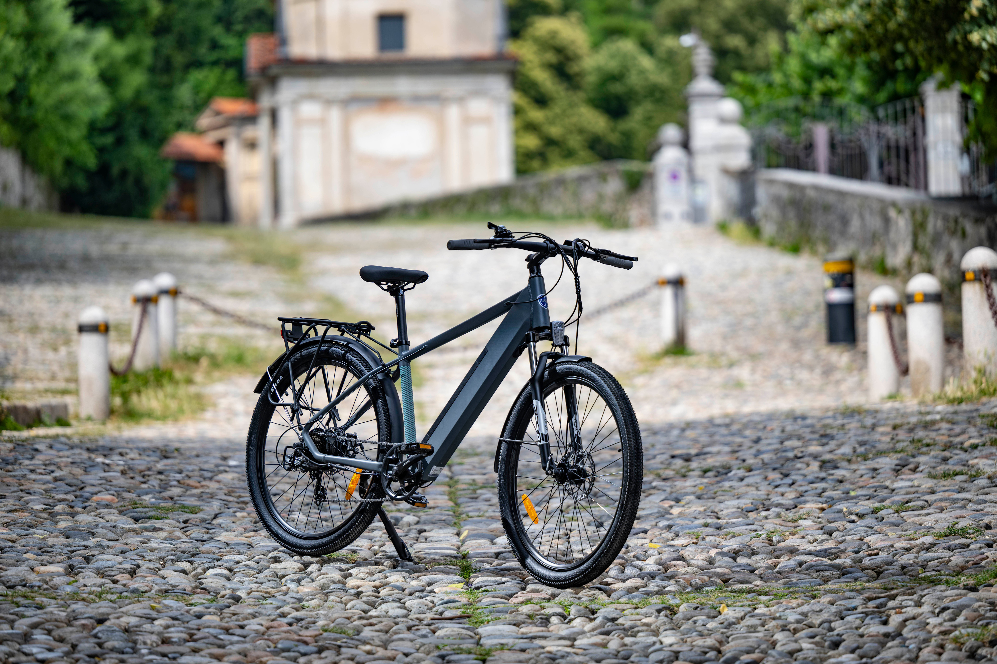 Lancia Genio E-Bike, City E-Bike, Motor power 250 W, Wheel size 27.5 ", Warranty 24 month(s), Silver