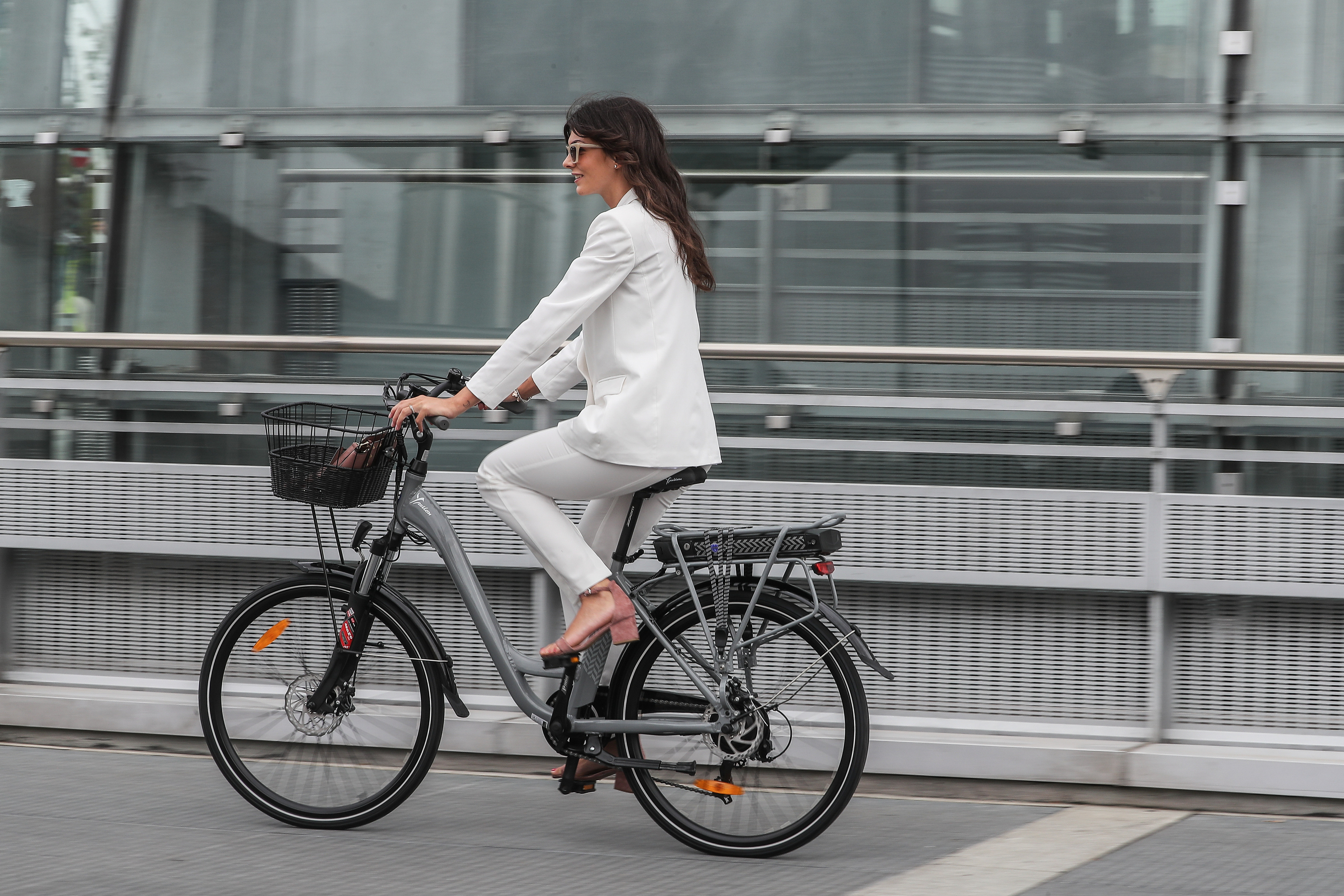 Lancia  Incanto, City E-Bike, Motor power 250 W, Wheel size 26 ", Warranty 24 month(s), Silver