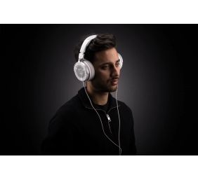 Corsair | Gaming Headset | VIRTUOSO PRO | Wired | Over-Ear | Microphone | White