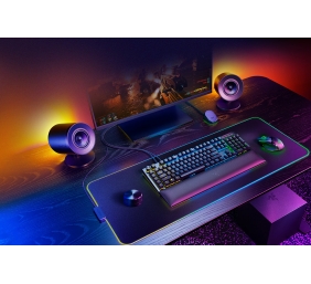 Razer Nommo V2 Pro Full range 2.1 PC Žaidimų garso kolonėlės, Juoda