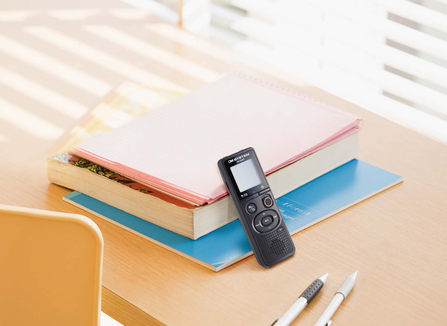 Olympus | Digital Voice Recorder (OM Branded) | VN-540PC | Black | Segment display 1.39' | WMA