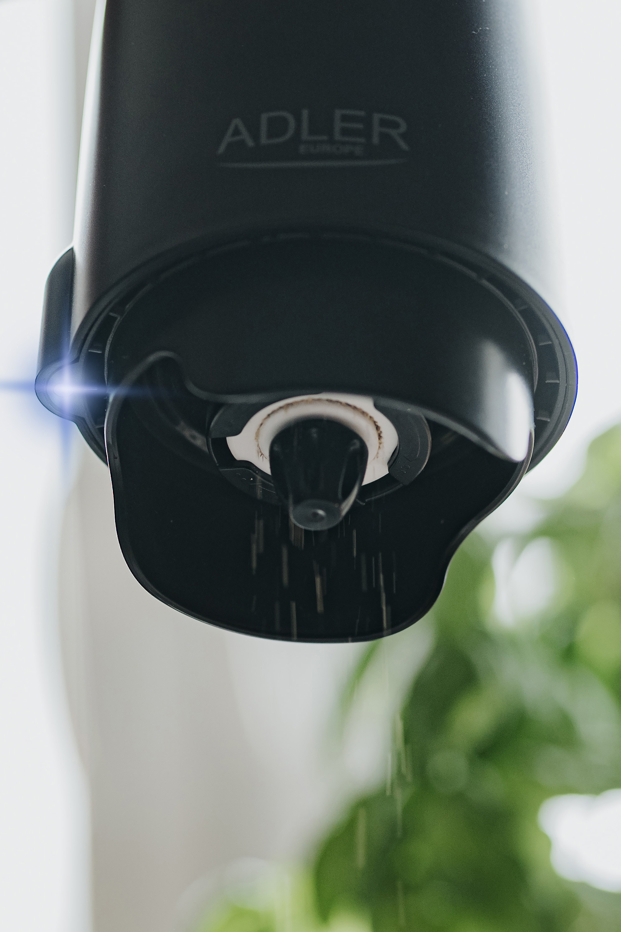 Adler | Electric Salt and pepper grinder | AD 4449b | Grinder | 7 W | Housing material ABS plastic | Lithium | Mills with ceramic querns; Charging light; Auto power off after: 3 minutes; Fully charged for 120 minutes of continuous use; Charging time: 2.5 