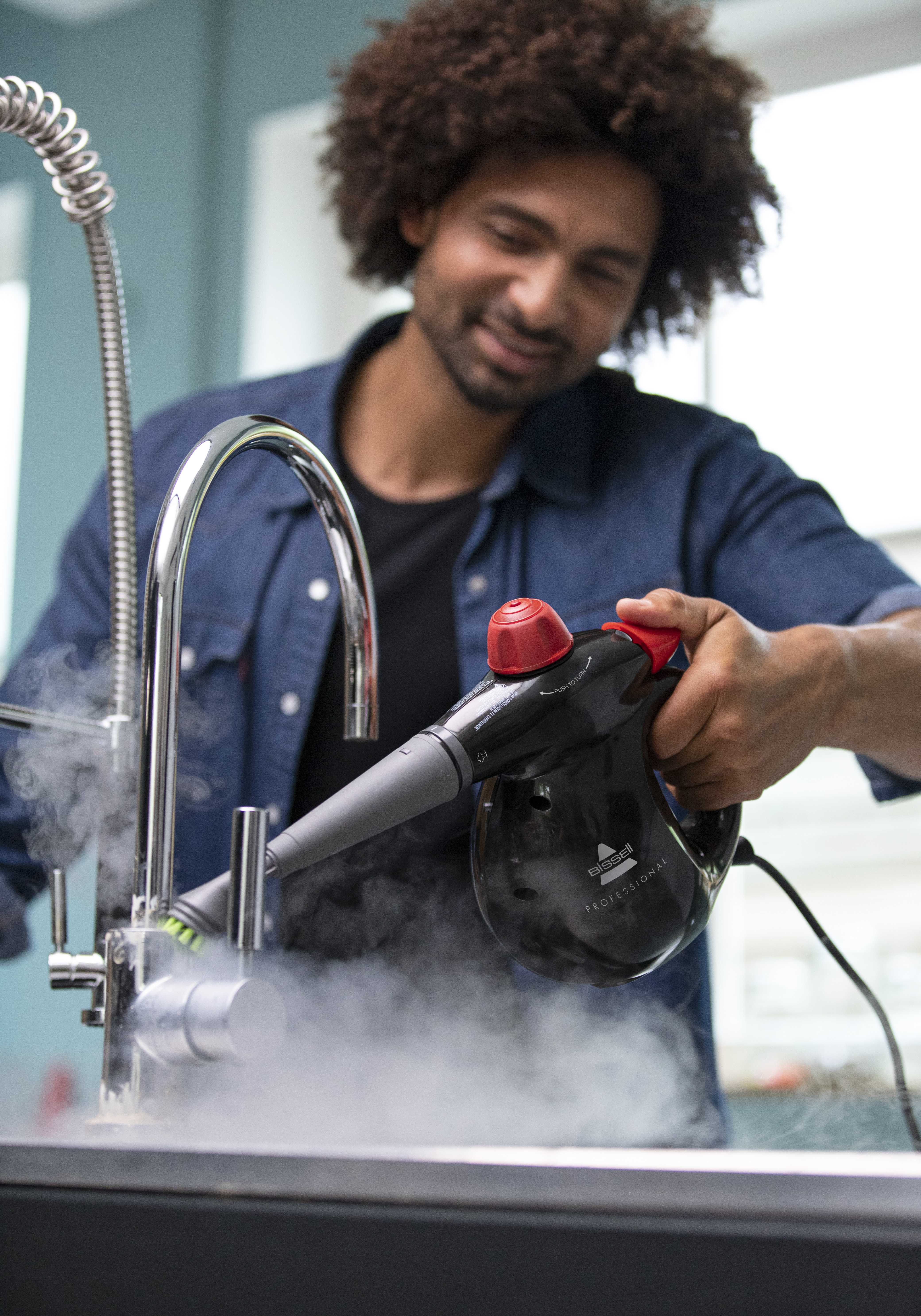 Bissell | Steam Cleaner | Steam Shot Professional | Power 1050 W | Steam pressure 4.5 bar | Water tank capacity 0.36 L | Black