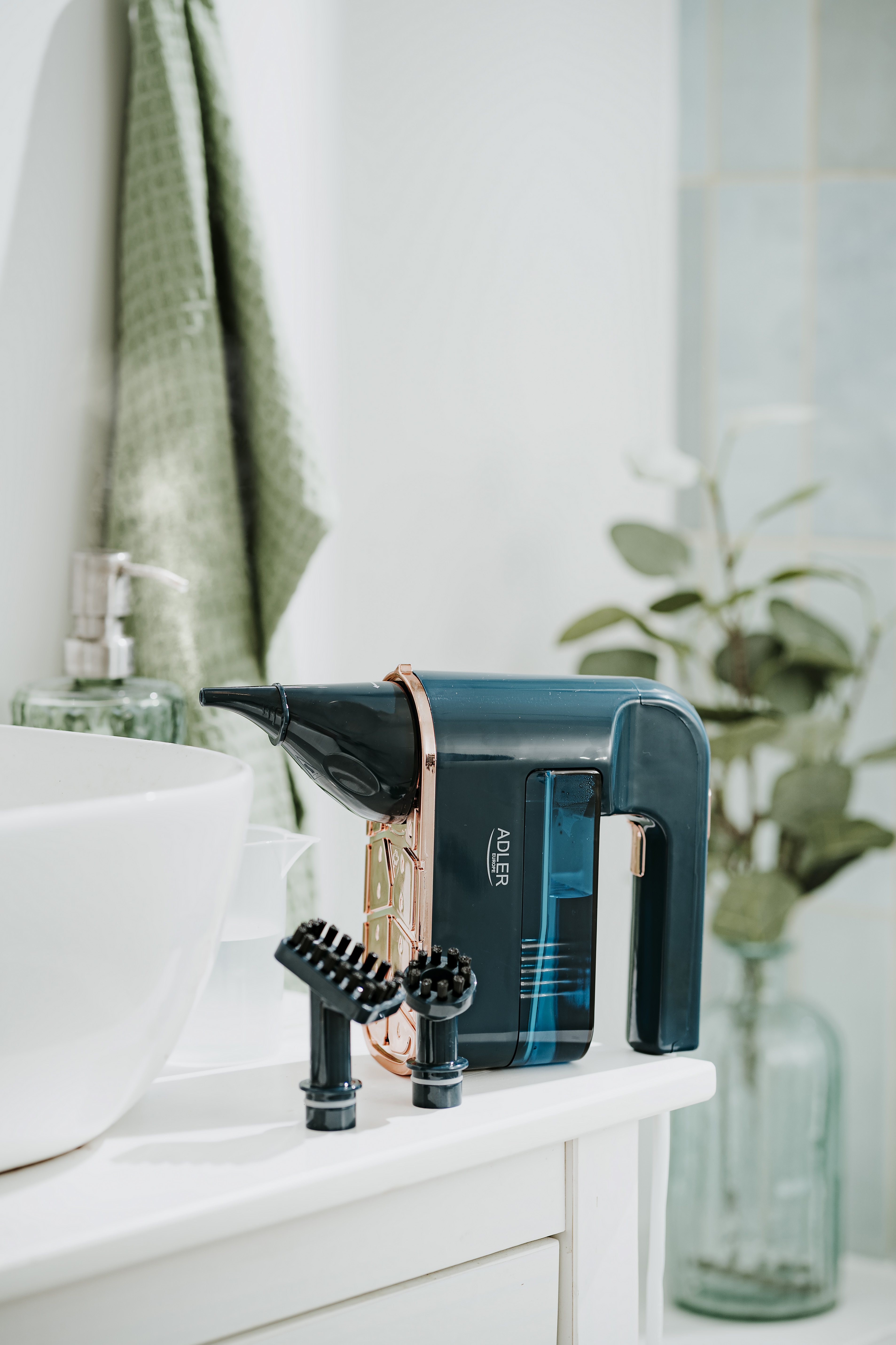 Adler | Steam Cleaner | AD 7050 | Power 1200 W | Steam pressure 3.5 bar | Water tank capacity 0.12 L | Green/Blue