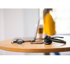 Poly Voyager 4320 MS Teams Belaidės ausinės, Bluetooth, USB-C, +BT700 dongle, Juoda
