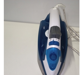 Ecost prekė po grąžinimo Black+Decker Blau BXIR2200E Steam Iron 2200 Plastic 370 ml