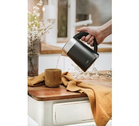Adler | Kettle | AD 1372 | Electric | 800 W | 0.6 L | Plastic/Stainless steel | 360° rotational base | Black