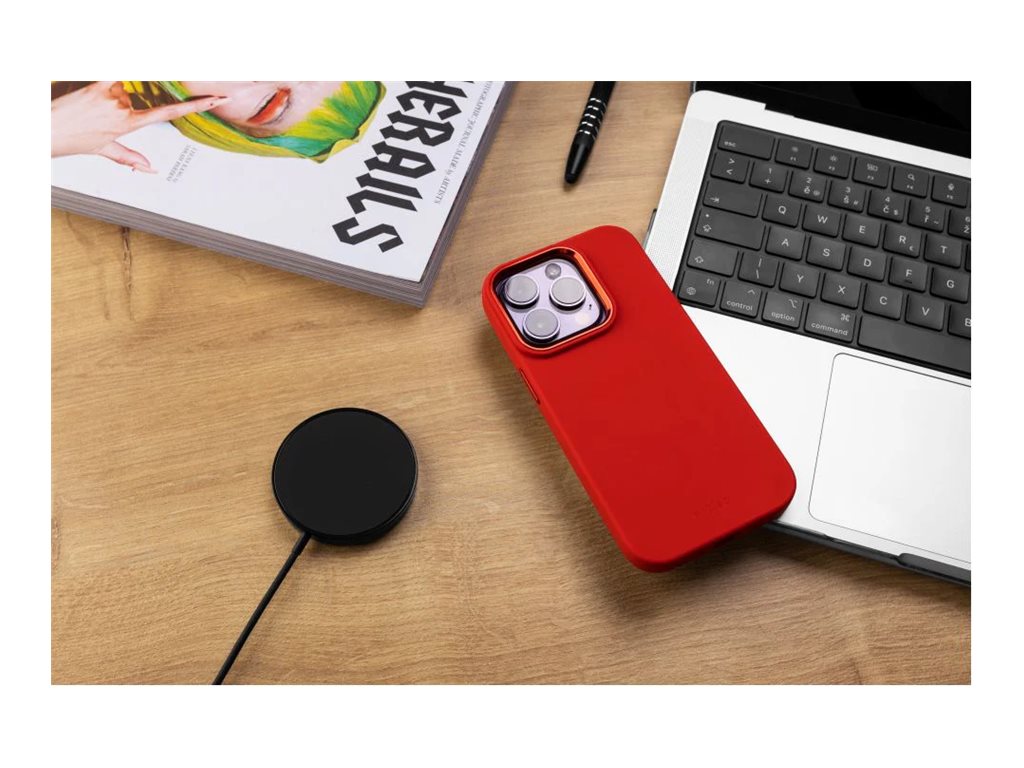 Fixed | MagFlow | Back cover | Apple | iPhone 15 Plus | Liquid silicon | Red