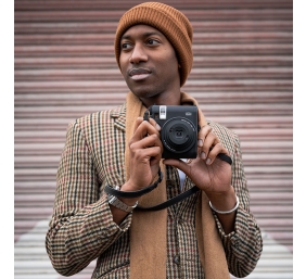 Fujifilm Instant Camera | Instax mini 99 | ISO sensitivity (max) 800 | Focus 0.3m to ∞ | Lithium-ion | Black