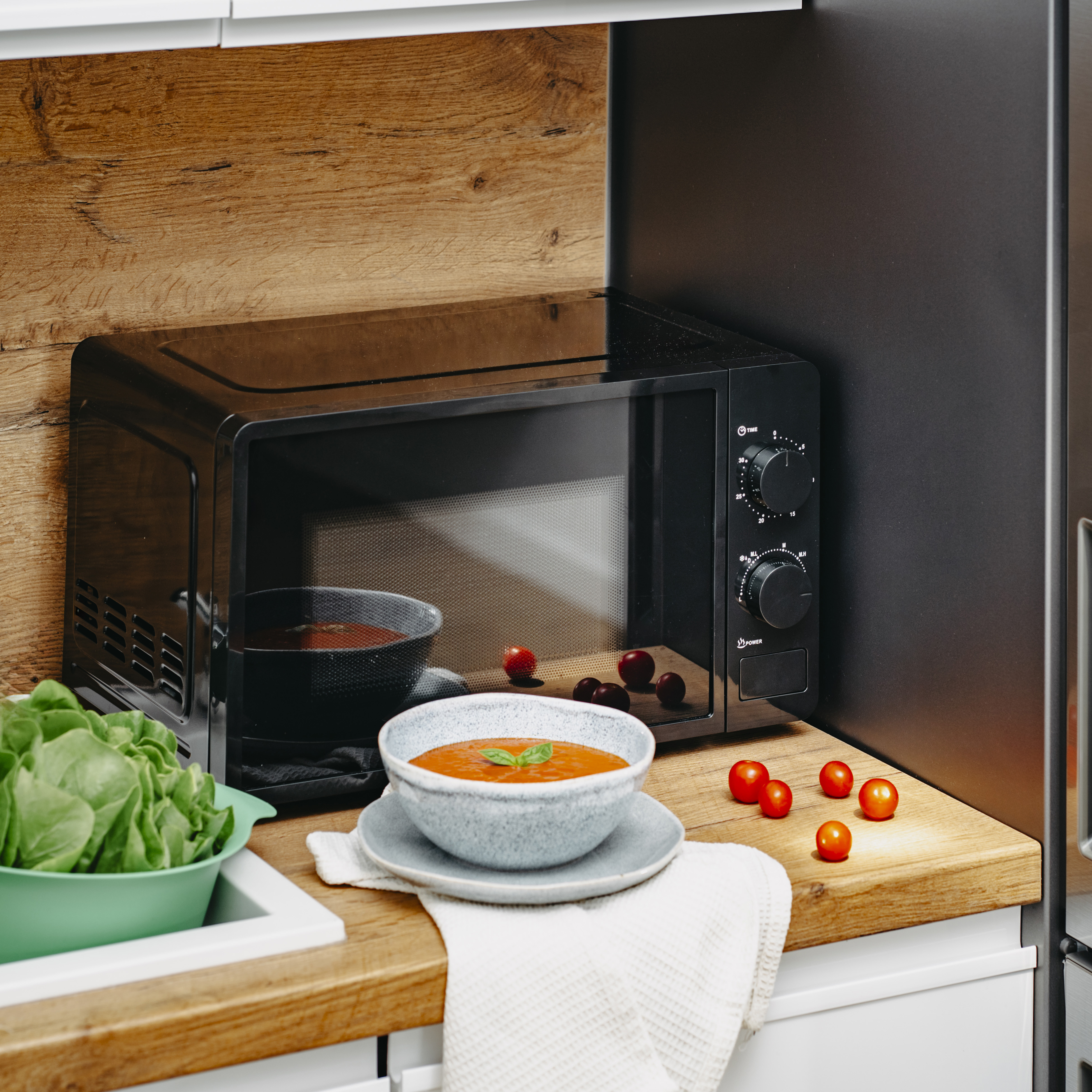 Adler | Microwave Oven | AD 6206 | Free standing | 20 L | 700 W | Convection | Black