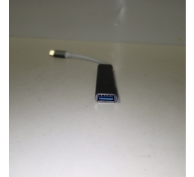 Ecost prekė po grąžinimo AYCLIF Šakotuvas USB-C to 4 x USB-A 3.0, Pilka