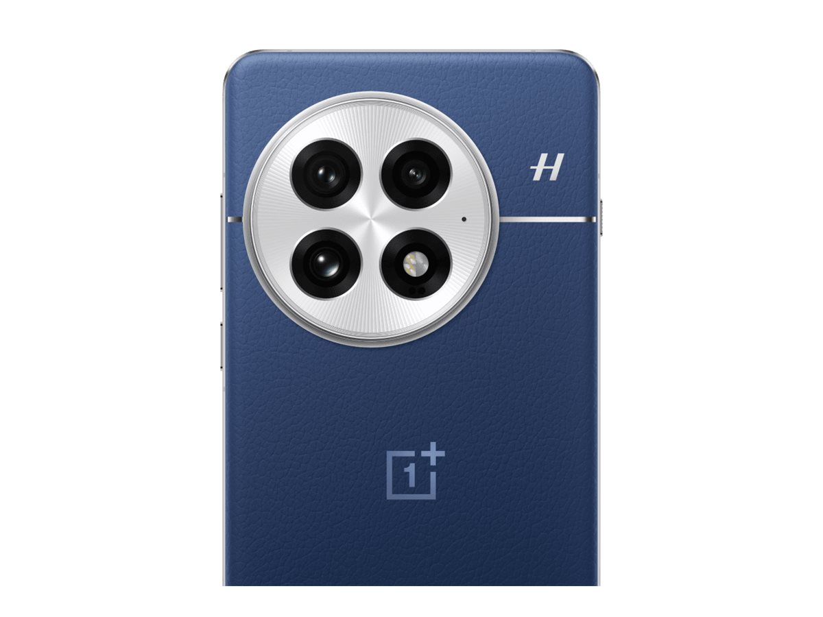 OnePlus 13 | Midnight Ocean | 6.82 " | LTPO AMOLED | 1440 x 3168 pixels | Snapdragon 8 Elite (3 nm) | Internal RAM 16 GB | 512 GB | Dual SIM | 4G | 5G | Main camera resolution 50+50+50 MP | Secondary camera resolution 32 MP | Android | 15