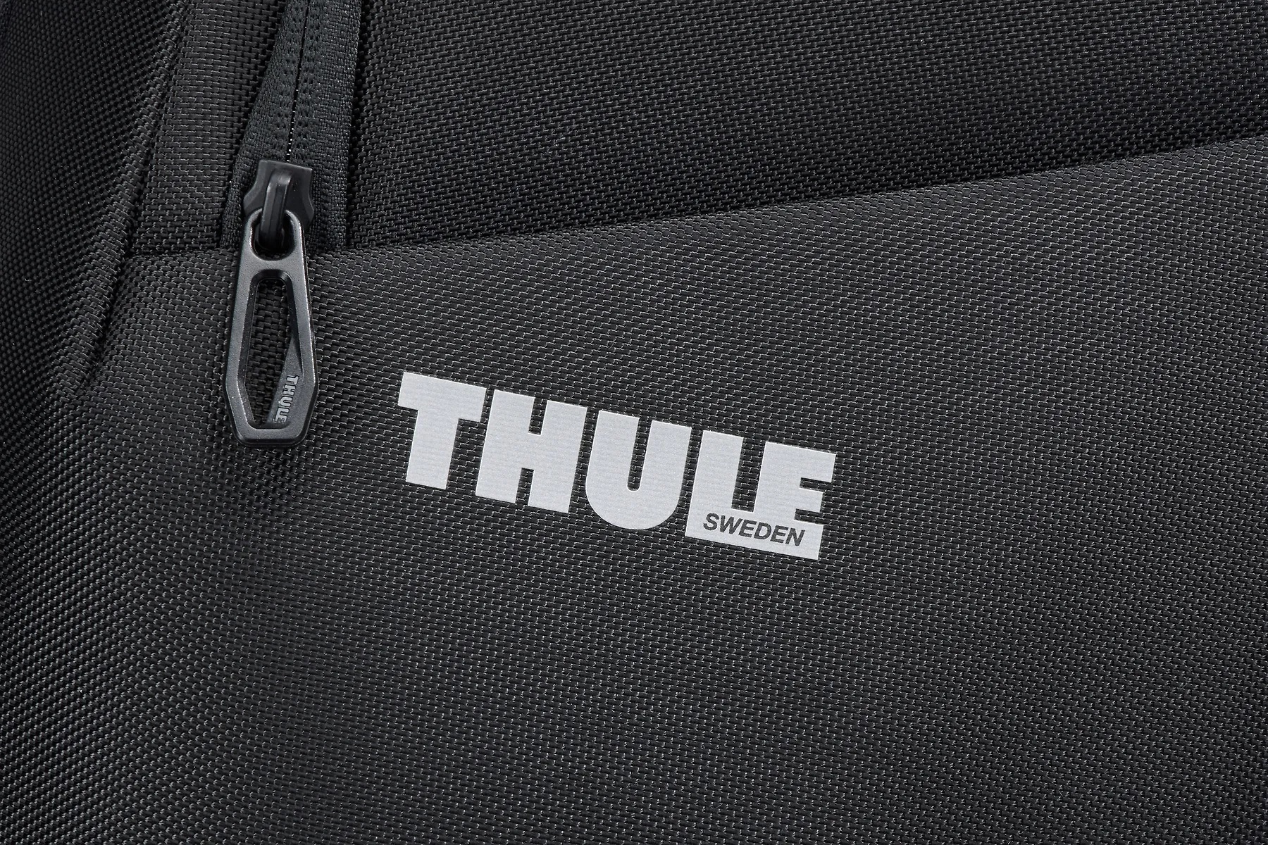 Thule | TACLB-2116, 3204815 | Accent Convertible Backpack | Fits up to size 16 " | Backpack | Black | Shoulder strap