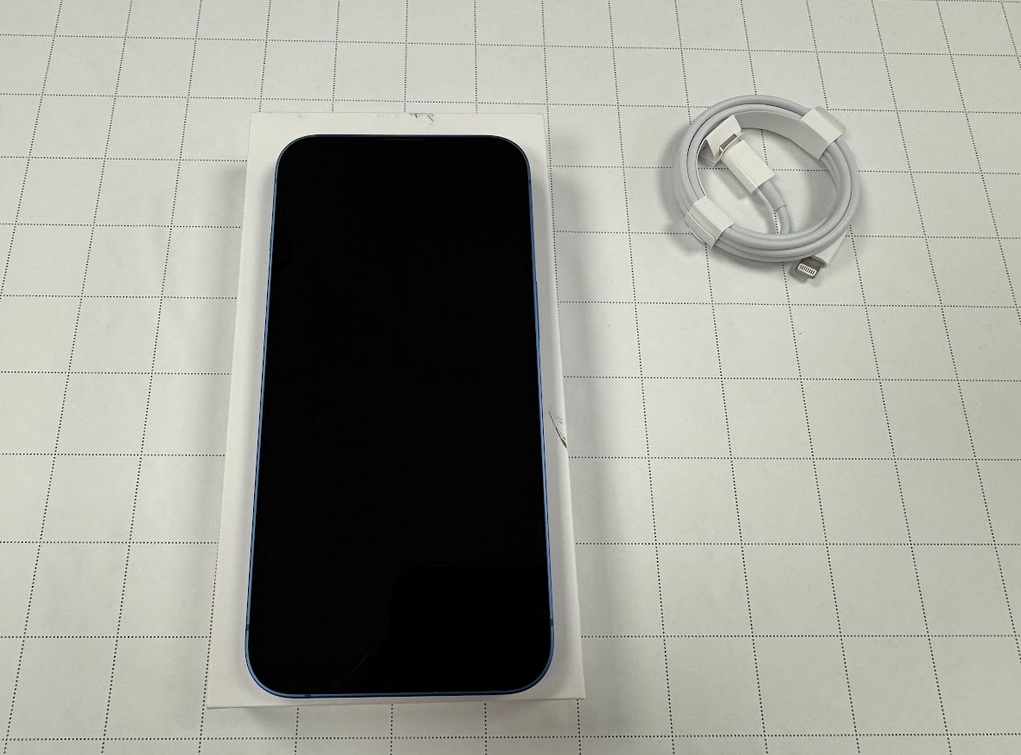 Apple REFURBISHED Grade B | iPhone 13 | Blue | 6.1 " | Super Retina XDR OLED | 2532 x 1170 pixels | Internal RAM 4 GB | 128 GB | Dual SIM | 4G | 5G | Main camera resolution 12+12 MP | Secondary camera resolution 12 MP | iOS | 18