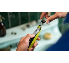 Philips OneBlade 360 QP420/50 Atsarginiai barzdaskutės peiliukai, Sidabrinė/Geltona