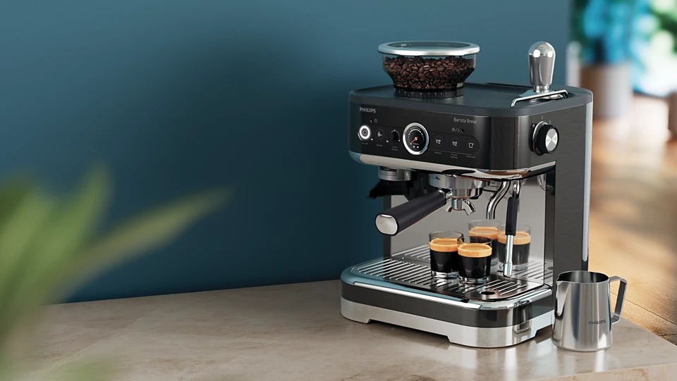 Philips | Espresso Machine | PSA3218/10 Barista Brew | Pump pressure 15 bar | Built-in milk frother | Semi-automatic | 1350 W | Black