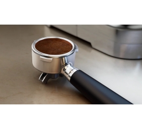 Philips | Espresso Machine | PSA3218/10 Barista Brew | Pump pressure 15 bar | Built-in milk frother | Semi-automatic | 1350 W | Black