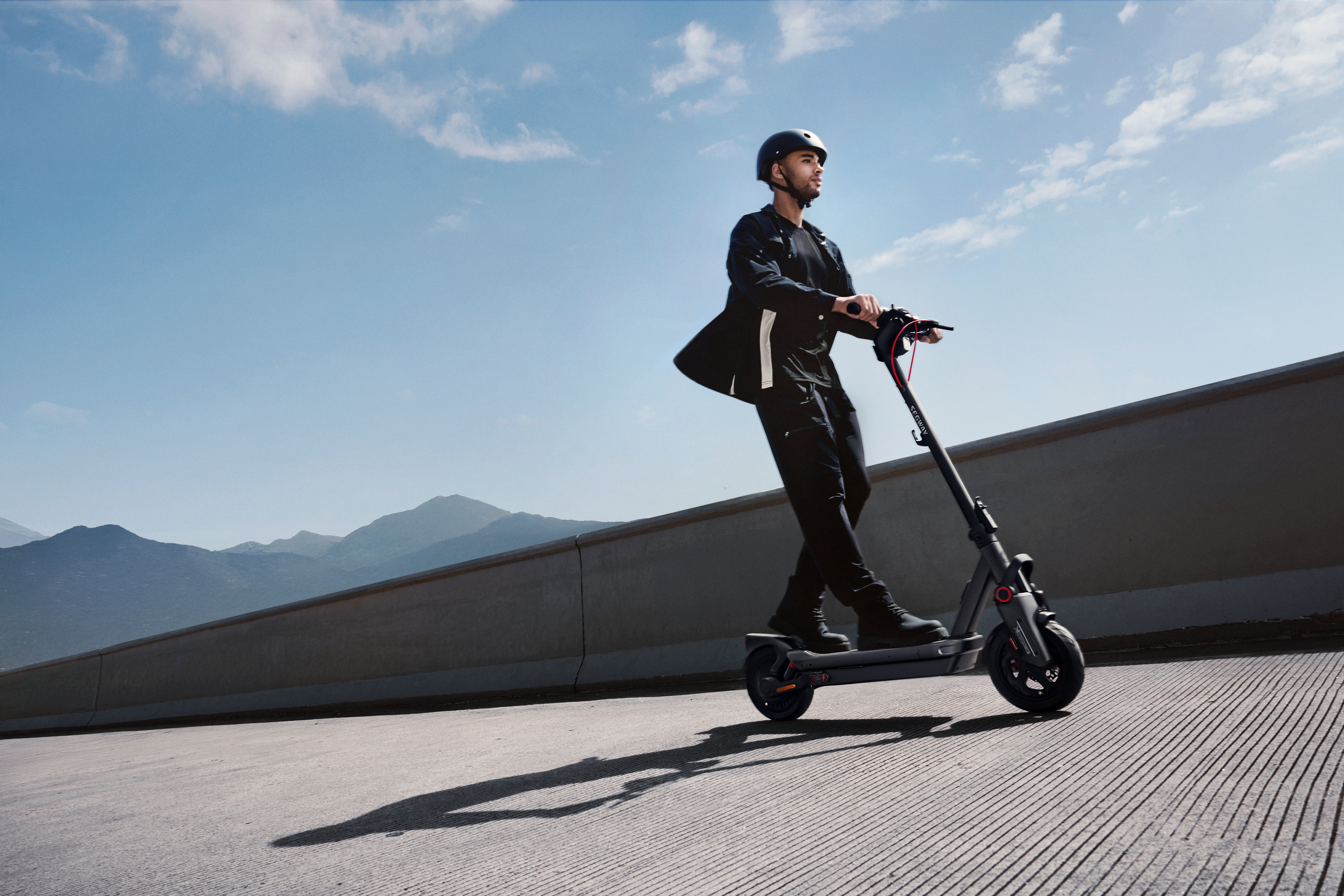 Segway | MAX G3 E | eKickScooter | 2000 W | Up to 25 km/h | 11 " | Black