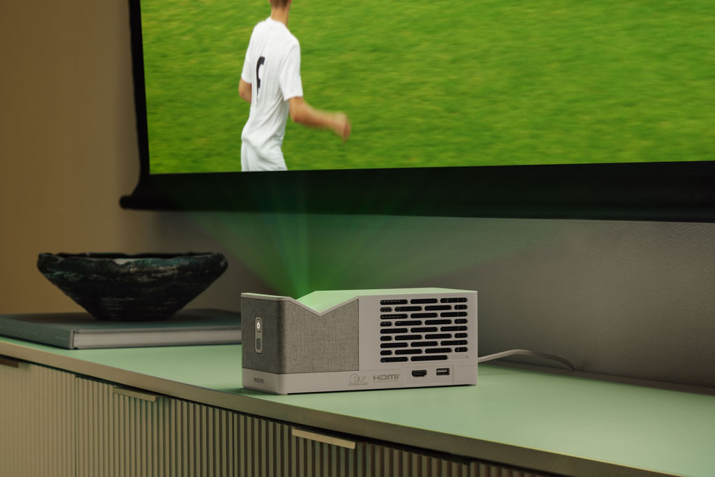 Philips | Screeneo UL5 Smart | Full HD (1920x1080) | 550 ANSI lumens | 1800:1 | White | 4:3, 16:9 | 1800:1 | Triple Laser Ultra Short Throw Projector | Wi-Fi