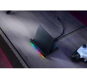 Razer | Handheld Dock Chroma - USB Type C 6-in-1 Docking Station