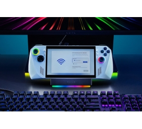 Razer | Handheld Dock Chroma - USB Type C 6-in-1 Docking Station