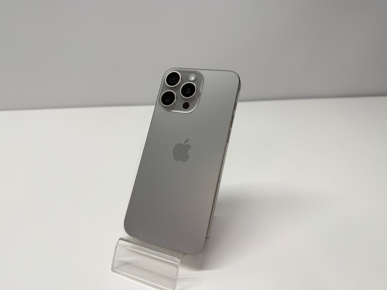 Apple | RENEW | Grade B | iPhone 15 Pro Max | White Titanium | 6.7 " | Super Retina XDR OLED | 2796 x 1290 pixels | A17 Pro Chip | 8 GB | 256 GB | Dual SIM | 5G | 48+12+12 MP | iOS | 18