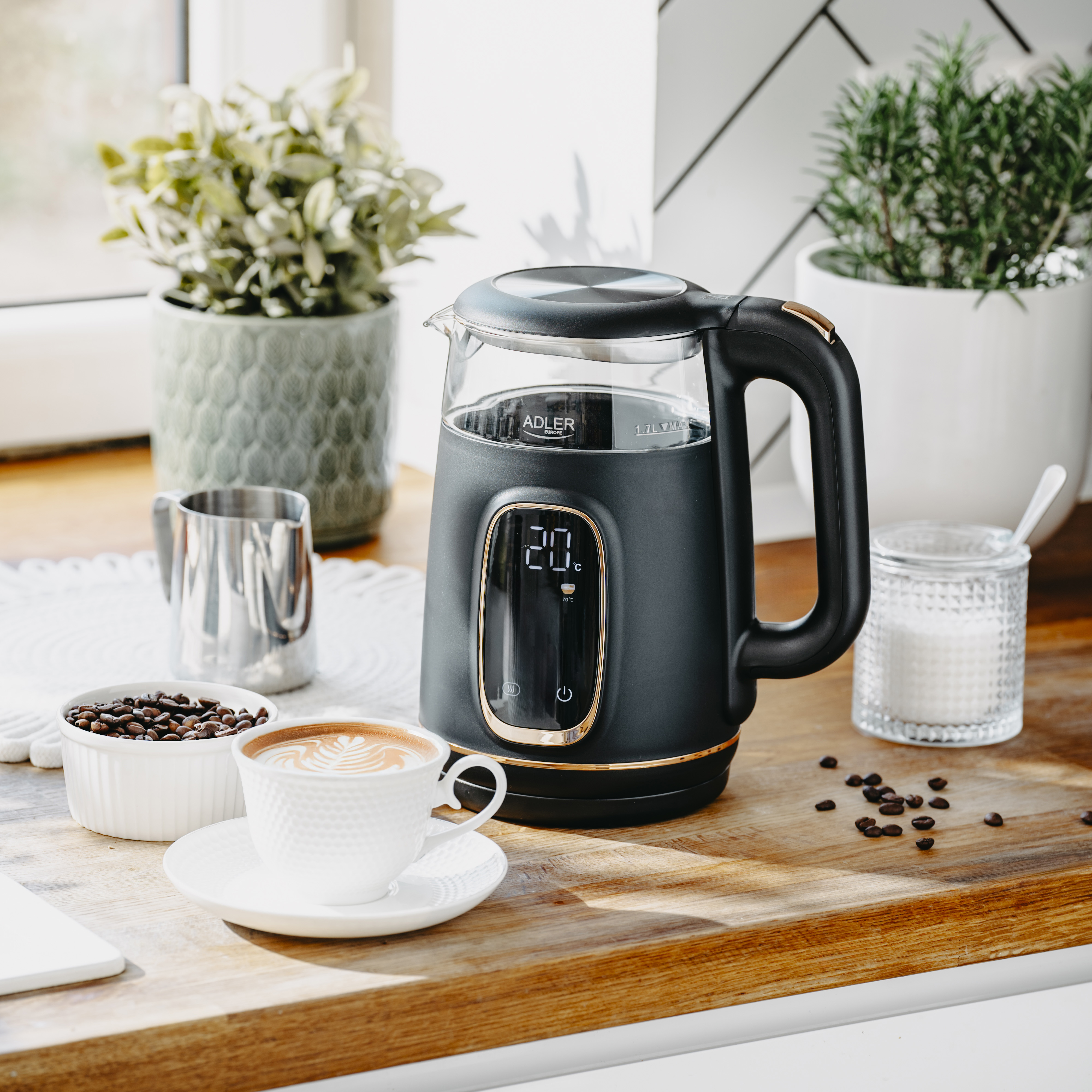 Adler Kettle with LED Display | AD 1305 | Electric | 2200 W | 1.7 L | Plastic | 360° rotational base | Black/Gold