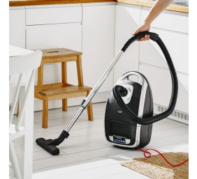 Adler Vacuum Cleaner | AD 7069 | Bagged | Power 3200 W | Dust capacity 3.5 L | Black