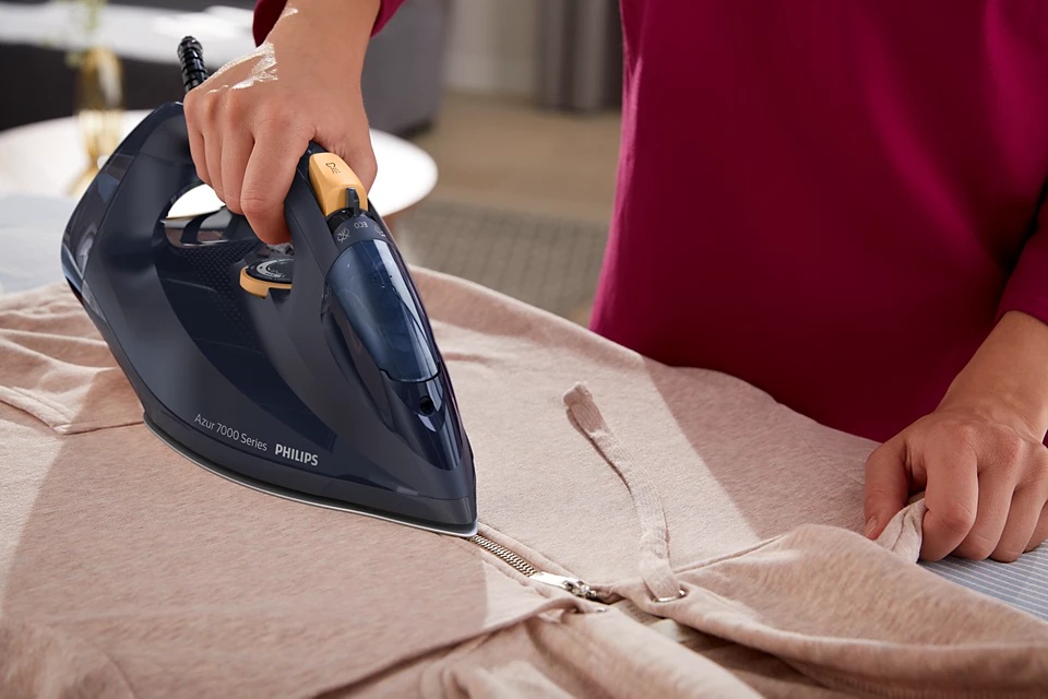 Philips DST7060/20 7000 Series | Steam Iron | 3000 W | Water tank capacity 300 ml | Continuous steam 55 g/min | Steam boost performance 250 g/min | Blue/Yellow