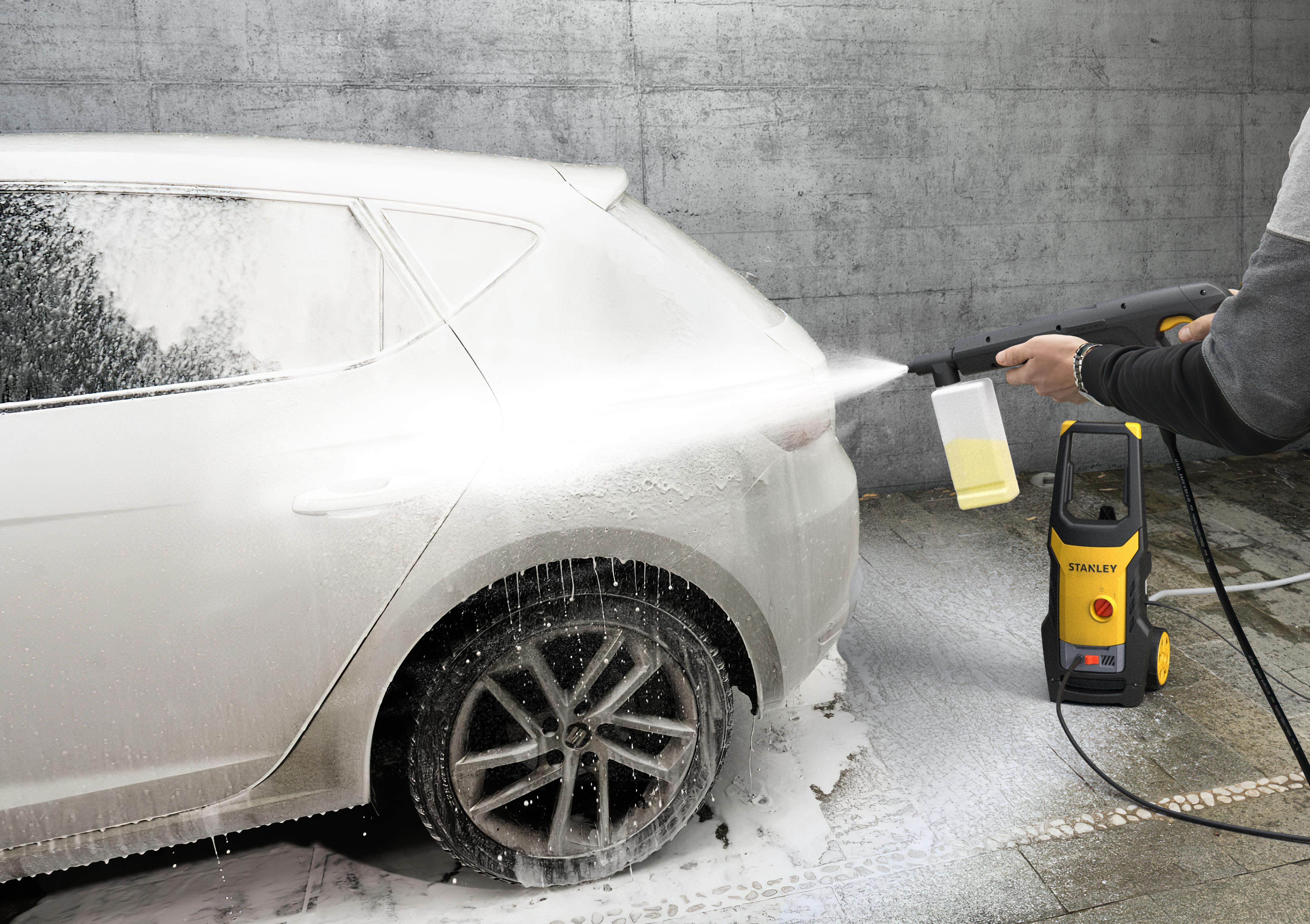 STANLEY SXPW14PE High Pressure Washer with Patio Cleaner (1400 W, 110 bar, 390 l/h) | Stanley 1400 W | 110 bar | 390 l/h