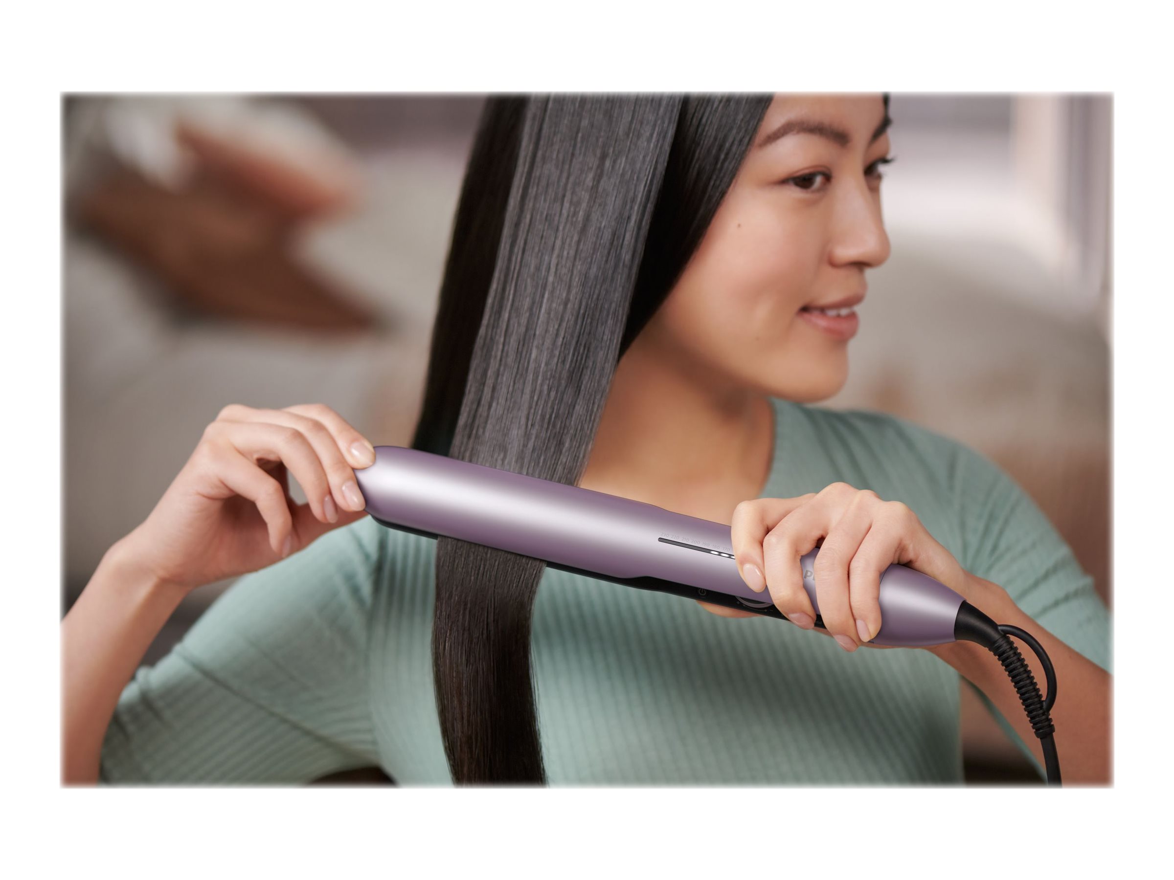 Philips | Hair Straitghtener | BHS530/00 | Warranty 24 month(s) | Ceramic heating system | Ionic function | Display LED | Temperature (max) 230 °C | Number of heating levels 12 | Metallic Pink