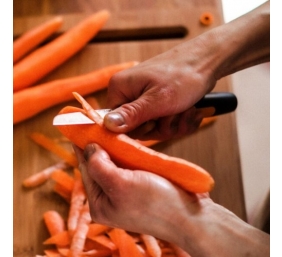Fiskars Functional Form 1057544 Lupimo peilis su tiesiais ašmenimis 8 cm