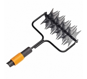 Fiskars QuikFit Spiker 1000689 Aeratorius (Be koto)