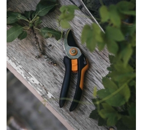 Fiskars Solid M P321 (1057162) Bypass Sekatorius