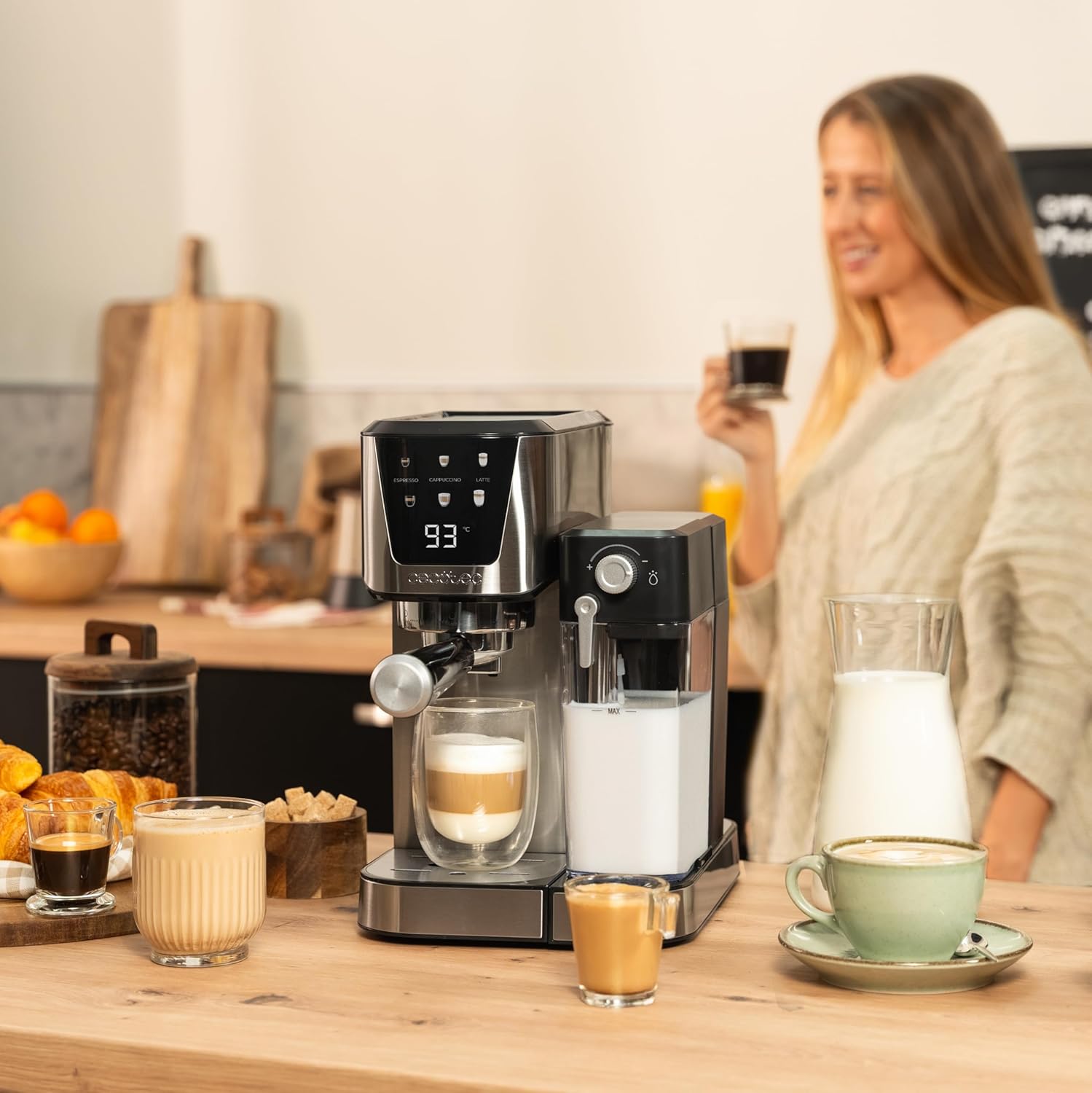 Cecotec Coffee Maker | Power Espresso 20 Cream | Pump pressure 20 bar | Built-in milk frother | Semi-automatic | 1350 W