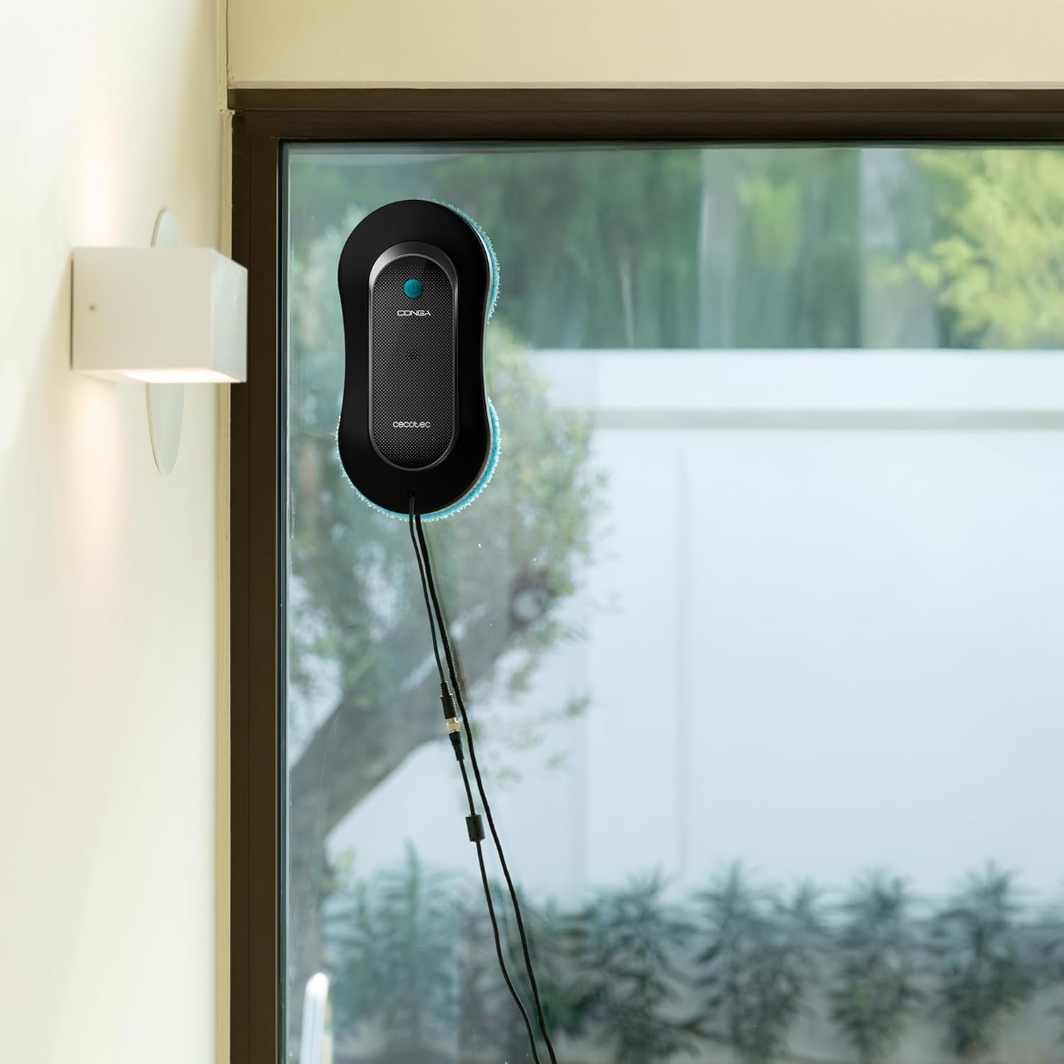 Cecotec Window Cleaning Robot | Conga Windroid 1090 Double Spray Connected | Corded | Black