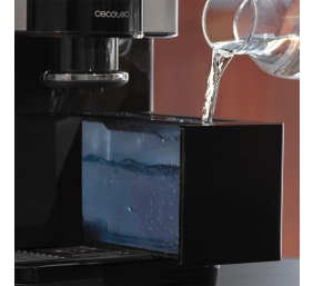 Cecotec Coffee Maker | Cremmaet Spin | Pump pressure 19 bar | Built-in milk frother | Super-automatic | 1450 W