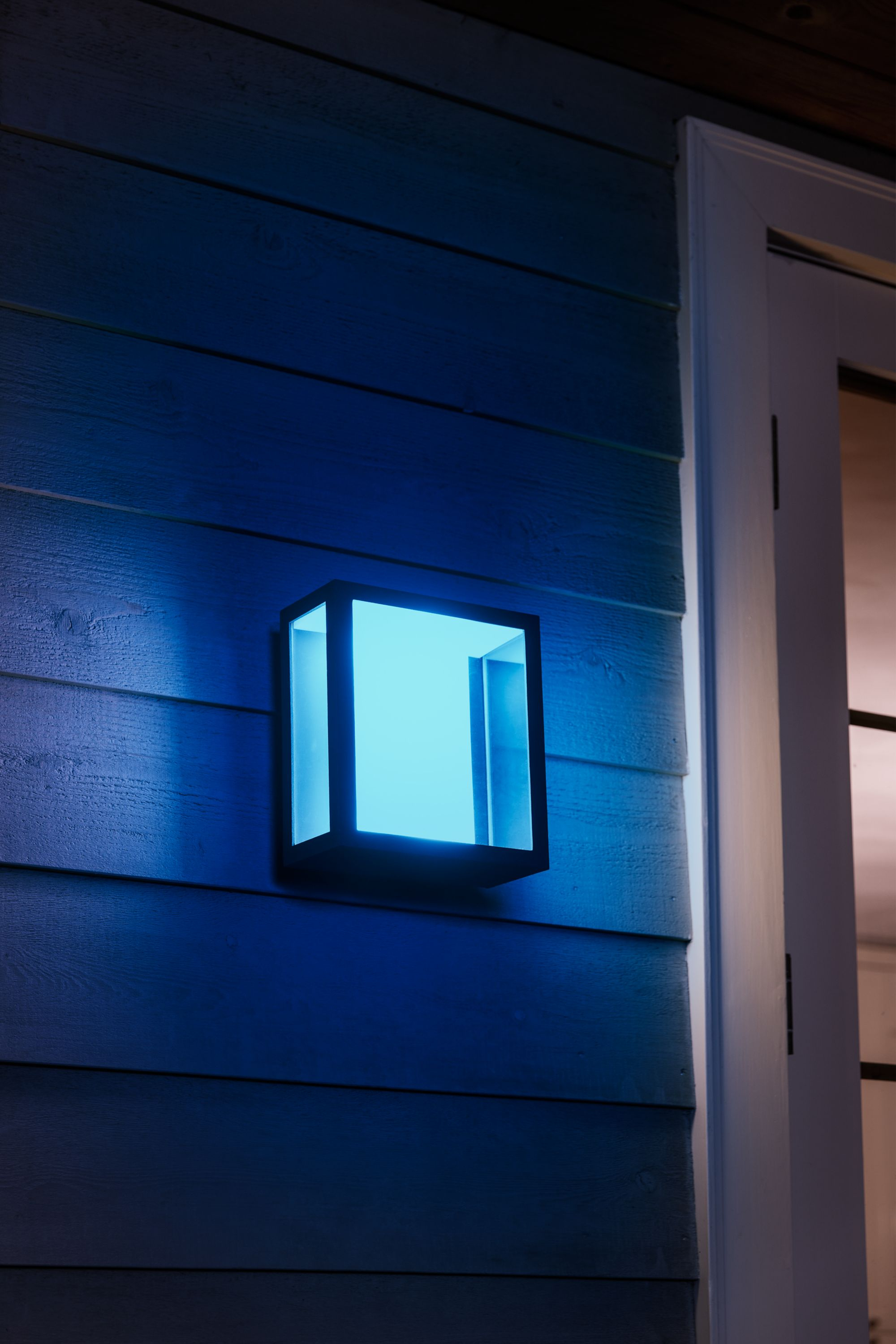 Philips Hue WCA Impress Outdoor Wall Large Lantern | 8 W | 2000-6500 Hue White Colour Ambiance