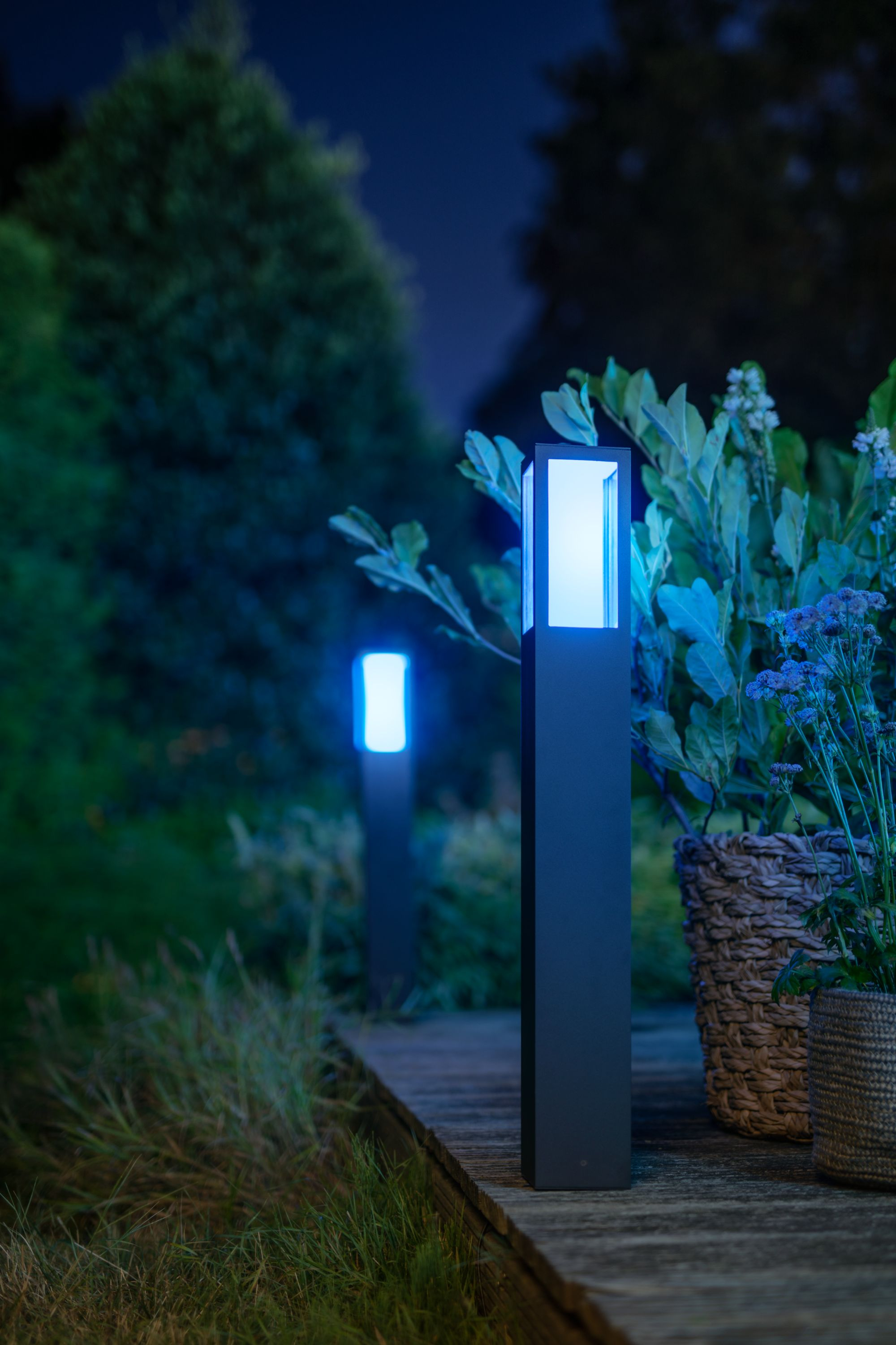 Philips Hue WCA Impress Outdoor Post Lantern | 8 W