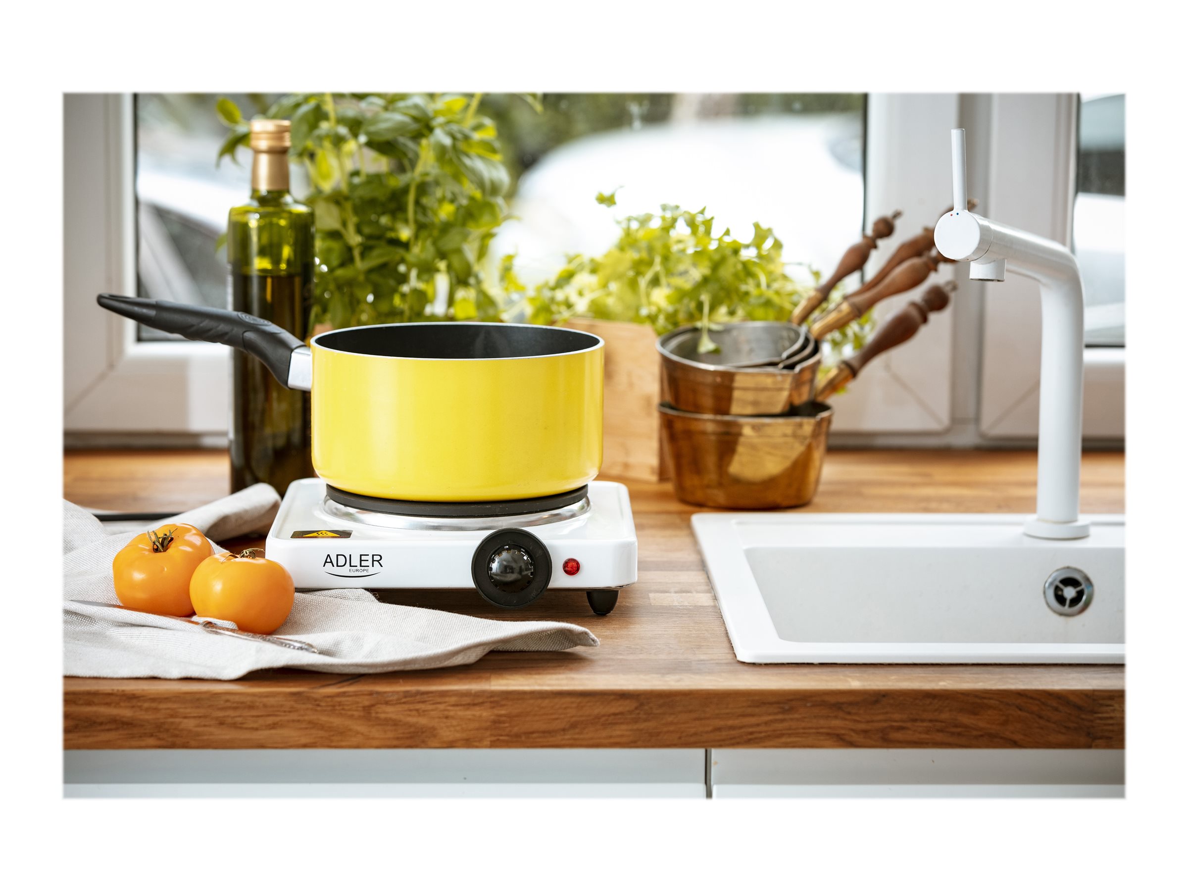 Adler | Free standing table hob | AD 6503 | Number of burners/cooking zones 1 | Electric stove | 1500 W | White | Electric