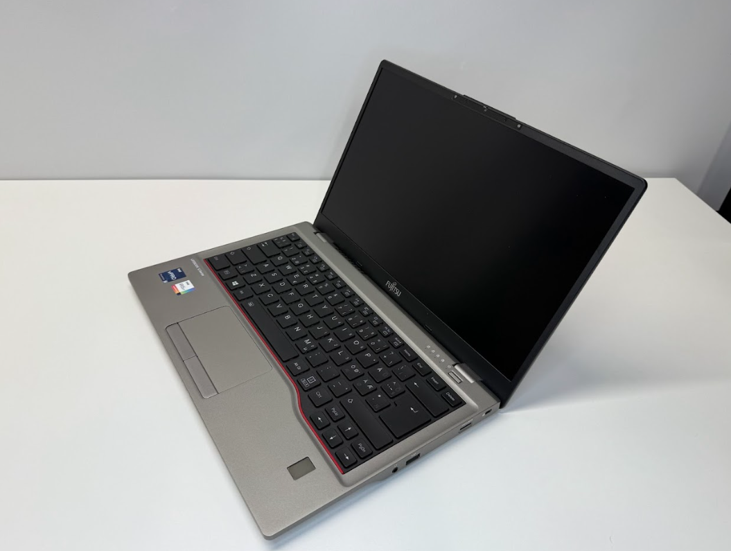 Fujitsu Siemens | RENEW | Grade A | LIFEBOOK U7412 | 14 " | FHD | i5-1235U | 16 GB | SSD | 512 GB | Intel Iris Xe Graphics | Windows 11 Pro | Keyboard language Nordic/Estonian | 12 month(s)